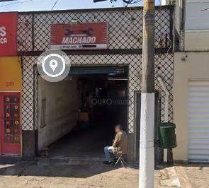 606559b4a043d0782a6ef1efdf639d147227eedf · Salão Comercial com 92m²