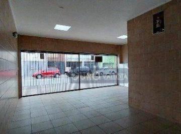 55005938406aacc77234aade1c3ca207da7fe44e · 2 imóveis à venda em terreno de 315m2.