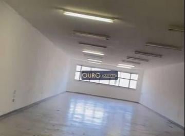 c880ea140e48abfcfa1c2f6d63182b157bd65ff8 · Galpão Comercial com 959m²