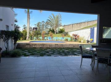 Casa de 3 quartos, Mogi das Cruzes · Linda Casa no Condomínio Monterrey R$ 2.480.000,00 estuda permuta
