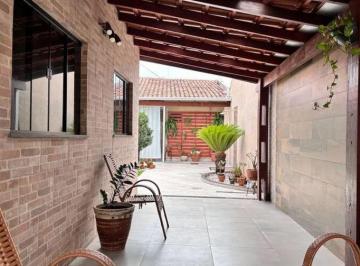 Casa de 3 quartos, · CASA VILA SANTO ANTONIO VALINHOS 3 DORM + 2 VAGAS