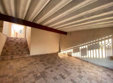 Casa de 3 quartos, São Bernardo do Campo · Sobrado com 195m², 3 dormitórios( 2 suítes ), 2 vagas e Edícula - Independência.