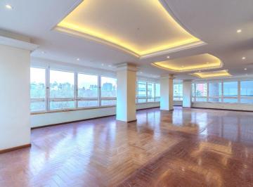 Apartamento de 3 quartos, Porto Alegre · VENDO APTO PRÉDIO TRADICIONAL COM 311 M² EM FRENTE AO PARCÃO