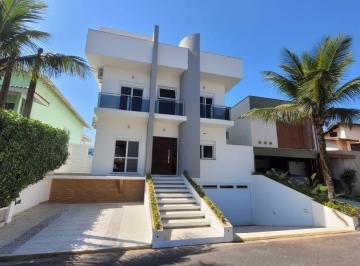 Casa de 4 quartos, Itanhaém · Casa à venda em Itanhaém - 450 m² com 4 suítes, piscina e a 500m do mar