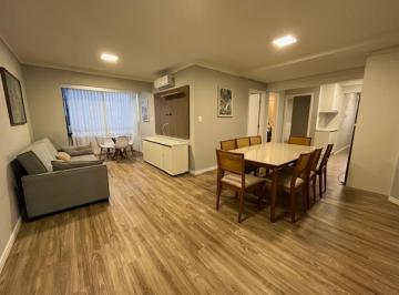 Apartamento de 2 quartos, Balneário Camboriú · Apartamento Quadra Mar Mobiliado