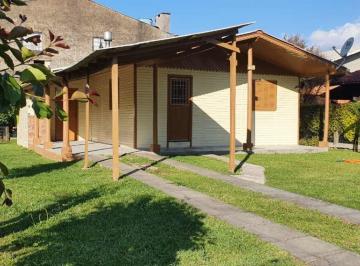 Casa de 2 quartos, Canela · Casa á venda em Canela, Leodoro Azevedo, próximo ao Parque do Lago