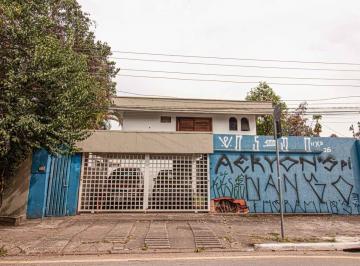 Comercial · 450m² · 2 Vagas · Casa comercial na Avenida Caxingui, 616 • 450 m²