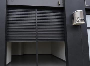Comercial · 84m² · Loja na Avenida Nossa Senhora do Sabará, 3589 - Loja 1 • 84 m²