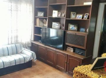 Casa · 178m² · 3 Quartos · 2 Vagas · Casa para venda em Centro de 178.00m² com 3 Quartos e 2 Garagens