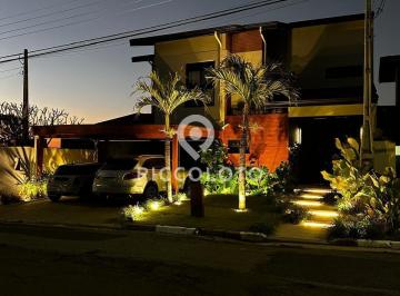 Casa · 300m² · 3 Quartos · 4 Vagas · Sobrado à venda e para alugar em Campinas, Parque da Hípica, com 3 suítes, com 300 m²