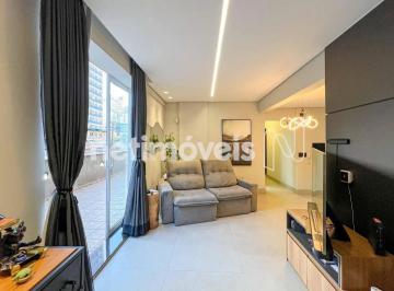 Sala · Apartamento 2 quartos com área privativa externa no Coração de Jesus