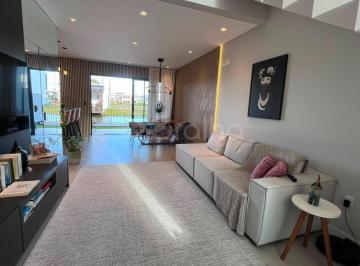Casa · 169m² · 3 Quartos · 2 Vagas · Casa de 169m² com 3 quartos no bairro Beira Rio em Biguaçu