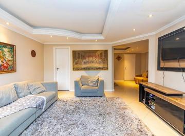 Casa · 210m² · 3 Quartos · 3 Vagas · Sobrado Triplex 3 Quartos com 1 Suíte, Ático Amplo e 3 Vagas – Campo Comprido