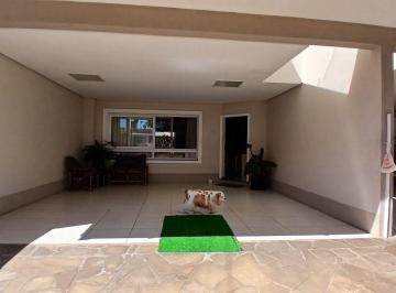 Casa · 261m² · 3 Quartos · 3 Vagas · Sobrado em Vila Ipiranga