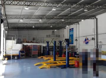 Comercial · 480m² · 6 Vagas · Galpão - Saúde - 480m².