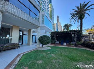jardim · Apartamento Semi-mobiliado Frente Mar para Locação - Balneário Camboriú SC