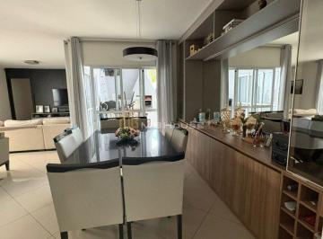 Casa · 200m² · 3 Quartos · Casa à venda - na Vila Oliveira