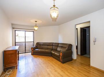 Apartamento · 74m² · 2 Quartos · 1 Vaga · Apartamento à venda semimobiliado de 2 quartos no Bacacheri