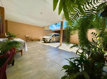Casa · 200m² · 3 Quartos · 6 Vagas · Casa para venda em Parque Fazendinha de 200.00m² com 3 Quartos, 1 Suite e 6 Garagens