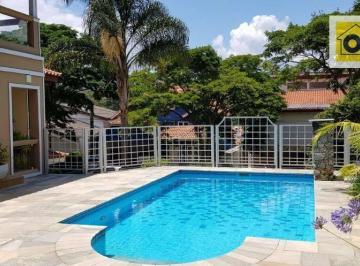 Casa · 600m² · 5 Quartos · 2 Vagas · Casa de Condomínio para venda em Aldeia Da Serra de 600.00m² com 5 Quartos, 3 Suites e 2 Garagens