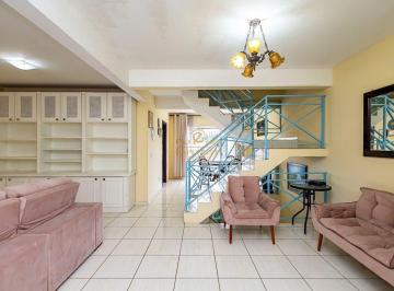 7395_ik98955_73956a73393cb5a74.jpg · SOBRADO MOBILIADO PARA LOCAÇÃO EM SANTA FELICIDADE | 230 M² | 3 QUARTOS | 2 BANHEIROS | 2 VAGAS