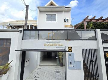 Casa · 170m² · 3 Quartos · 2 Vagas · Sobrado para Locação no Bairro Santa