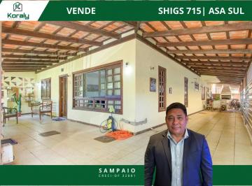 Casa de 5 quartos, Brasília · Casa 5 quartos, sendo 3 suítes - Com varanda e churrasqueira - Localização Premium - SHIGS 715