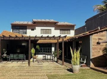 Casa de 3 quartos, Riacho Fundo · Casa 20m², lote 400m², 3 quartos(1suite), lazer completo, CA Sucupira, Riacho Fundo I