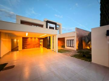 Casa de 5 quartos, Vicente Pires · Espetacular casa de alto padrão em Vicente Pires, com 800m² de lote, totalmente mobiliada e vendida