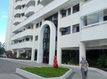 Apartamento de 2 quartos, Rio de Janeiro · Barra da Tijuca| Barra Bali dúplex: 2 suítes. Apartamento reformado, porteira fechada, aceito carro.