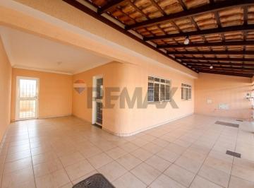 Casa · 200m² · 3 Quartos · 2 Vagas · Casa QNM 17, Ceilândia Sul, 250m² de lote, 3 quartos com suíte e área gourmet