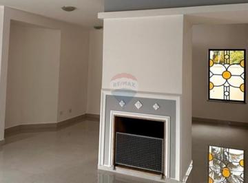 Casa · 160m² · 3 Quartos · 2 Vagas · Casa de Excelente Padrão em condomínio para Locação com 3 suítes