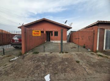 Casa · 70m² · 2 Quartos · 1 Vaga · Casa Completa de 2 Quartos com Sala Iluminada, Cozinha Prática e Lavanderia