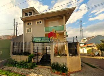 Casa · 300m² · 7 Quartos · 3 Vagas · Sobrado com 300m² 7 quartos, à venda, no bairro Uberaba em Curitiba