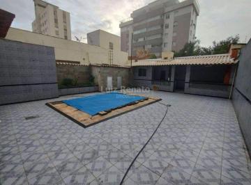 Casa · 292m² · 3 Quartos · 6 Vagas · Casa à venda no bairro Sagrada Família