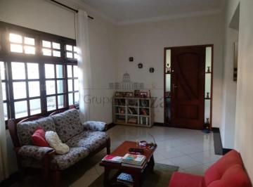 Casa · 250m² · 4 Quartos · 3 Vagas · Casa Sobrado em São José dos Campos