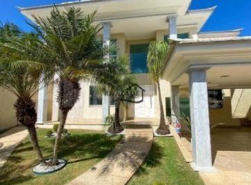 Casa · 580m² · 4 Quartos · 4 Vagas · Casa Alto Padrão 4 suítes Porteira Fechada em Camboinhas / Niterói.
