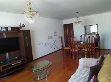 Apartamento · 126m² · 4 Quartos · 1 Vaga · Apartamento Centro