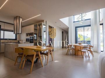 Casa · 591m² · 4 Quartos · Casa à venda - em Ingleses do Rio Vermelho