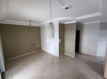 Casa · 80m² · 3 Quartos · 2 Vagas · Casa com 3 quartos, sendo 1 suíte disponível para locação no bairro Tibery em Uberlândia-MG