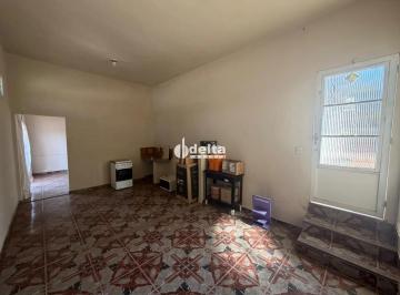 Comercial · 30m² · Loja disponível para locação no bairro Tibery em Uberlândia-MG.