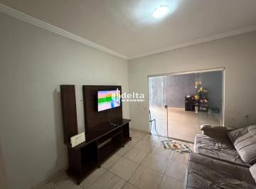 Casa · 250m² · 3 Quartos · 2 Vagas · Casa residencial com 3 quartos disponível para locação e venda no bairro Nova Uberlândia em Uberlând