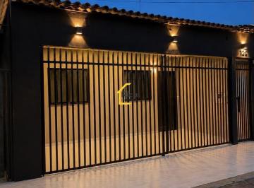 Casa · 98m² · 3 Quartos · 1 Vaga · PARK WAY: Casa Toda no Porcelanato a 5 Minutos do Aeroporto, Aceita Permuta!