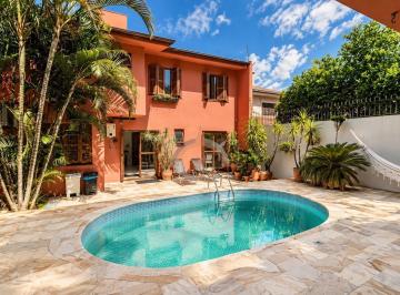 Casa · 319m² · 3 Quartos · 3 Vagas · Casa mobiliada com piscina e espaço gourmet no Cristo Redentor