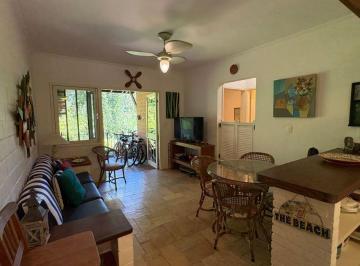 Casa de 2 quartos, São Sebastião · Apartamento à venda em condomínio pé na areia