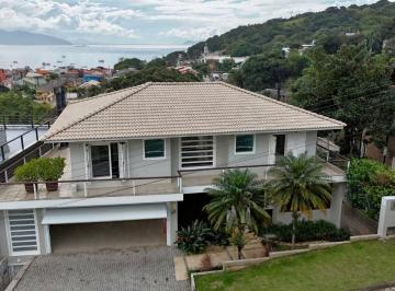 Casa · 309m² · 5 Quartos · 2 Vagas · Casa à venda no bairro Centro - Garopaba/SC