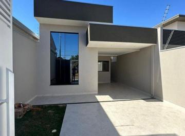 gpu9rp82ytczzdvimjk4zwfi_md · Casa no bairro Pioneiros com suíte e quintal