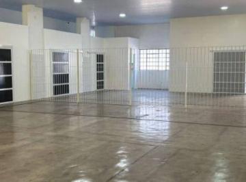 Comercial · 425m² · 4 Vagas · Galpão / Depósito / Armazém para venda e aluguel em Vila Maringá de 425.00m² com 4 Garagens