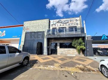 Comercial · 400m² · 4 Vagas · Galpão / Depósito / Armazém para alugar em Jardim Portal Do Parque de 400.00m² com 4 Garagens