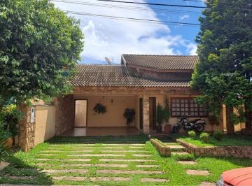 Casa · 192m² · 3 Quartos · 4 Vagas · Casa de Condomínio para alugar em Parque Terras De Santa Olívia de 191.85m² com 3 Quartos, 1 Suite e